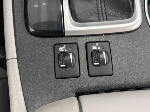 Used 2019 Toyota Highlander XLE AWD/4WD image 49