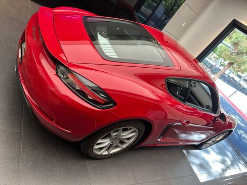 Certified 2025 Porsche 718 Cayman RWD image 6