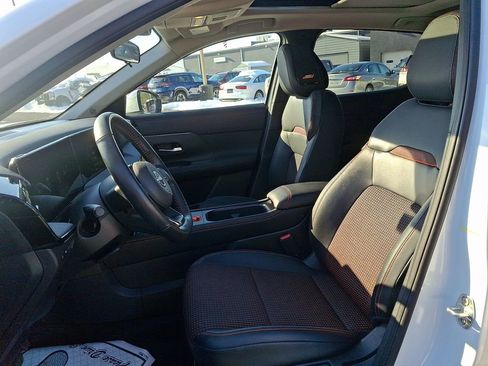 Certified 2025 Nissan Kicks SR w/ SR Premium Package image 13