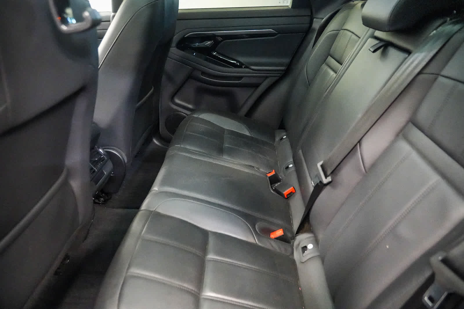 Used 2023 Land Rover Range Rover Evoque R-Dynamic S AWD/4WD image 18