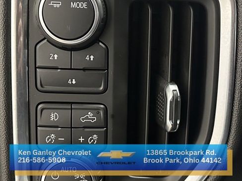 Certified 2022 Chevrolet Silverado 3500 LT w/ Convenience Package image 9