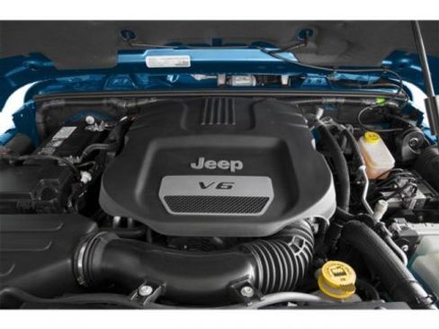 Used 2015 Jeep Wrangler Unlimited Sahara w/ Connectivity Group image 16