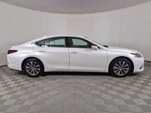 Used 2019 Lexus ES 350 w/ Premium Package FWD image 2