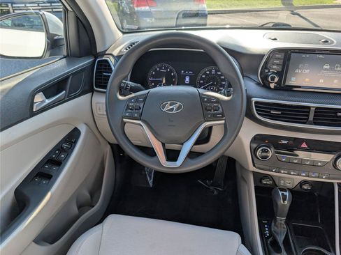 Used 2020 Hyundai Tucson Value AWD/4WD image 16