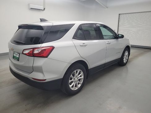 Used 2019 Chevrolet Equinox LS w/ LS Convenience Package FWD image 10