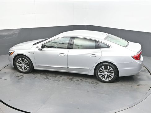 Used 2017 Buick LaCrosse Essence FWD image 35