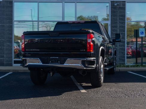 Used 2020 Chevrolet Silverado 2500 LTZ w/ LTZ Premium Package image 4