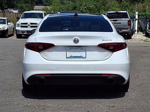 Used 2023 Alfa Romeo Giulia Ti RWD image 6