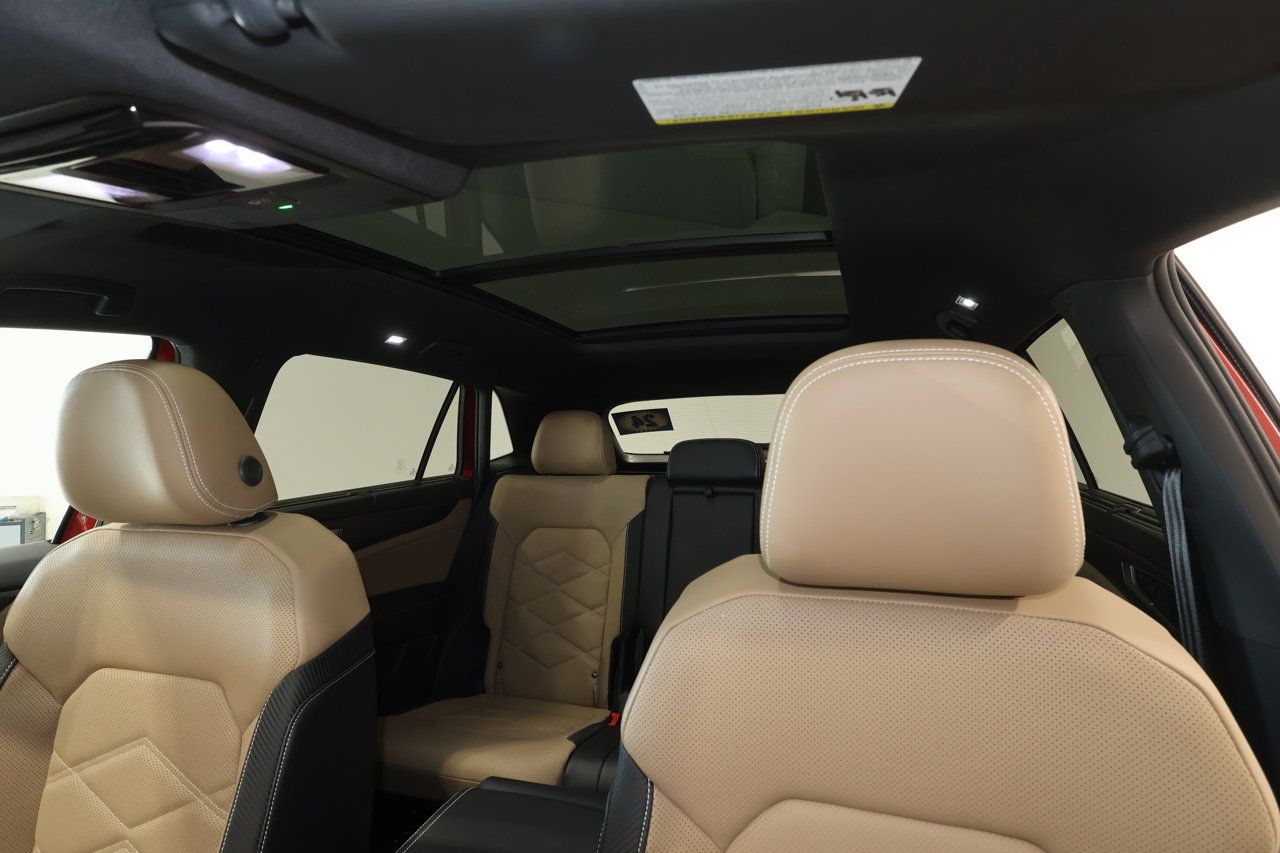 Used 2024 Volkswagen Atlas Cross Sport SE AWD/4WD image 15