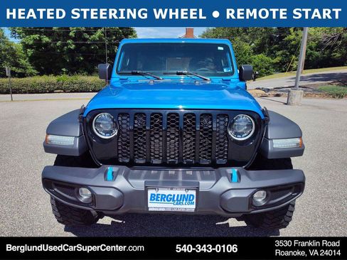 Used 2023 Jeep Wrangler Unlimited w/ Cold Weather Group AWD/4WD image 9