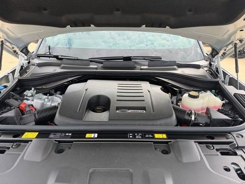 Used 2026 Land Rover Range Rover Long Wheelbase SE AWD/4WD image 19