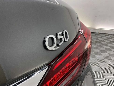 Used 2023 INFINITI Q50 Luxe RWD image 7