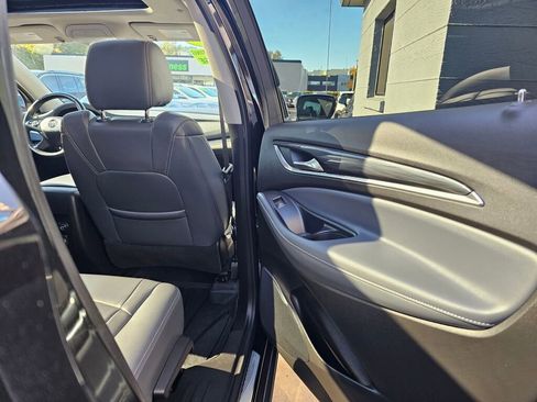 Used 2021 Buick Enclave Premium image 13