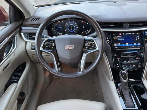 Used 2016 Cadillac XTS Premium image 14