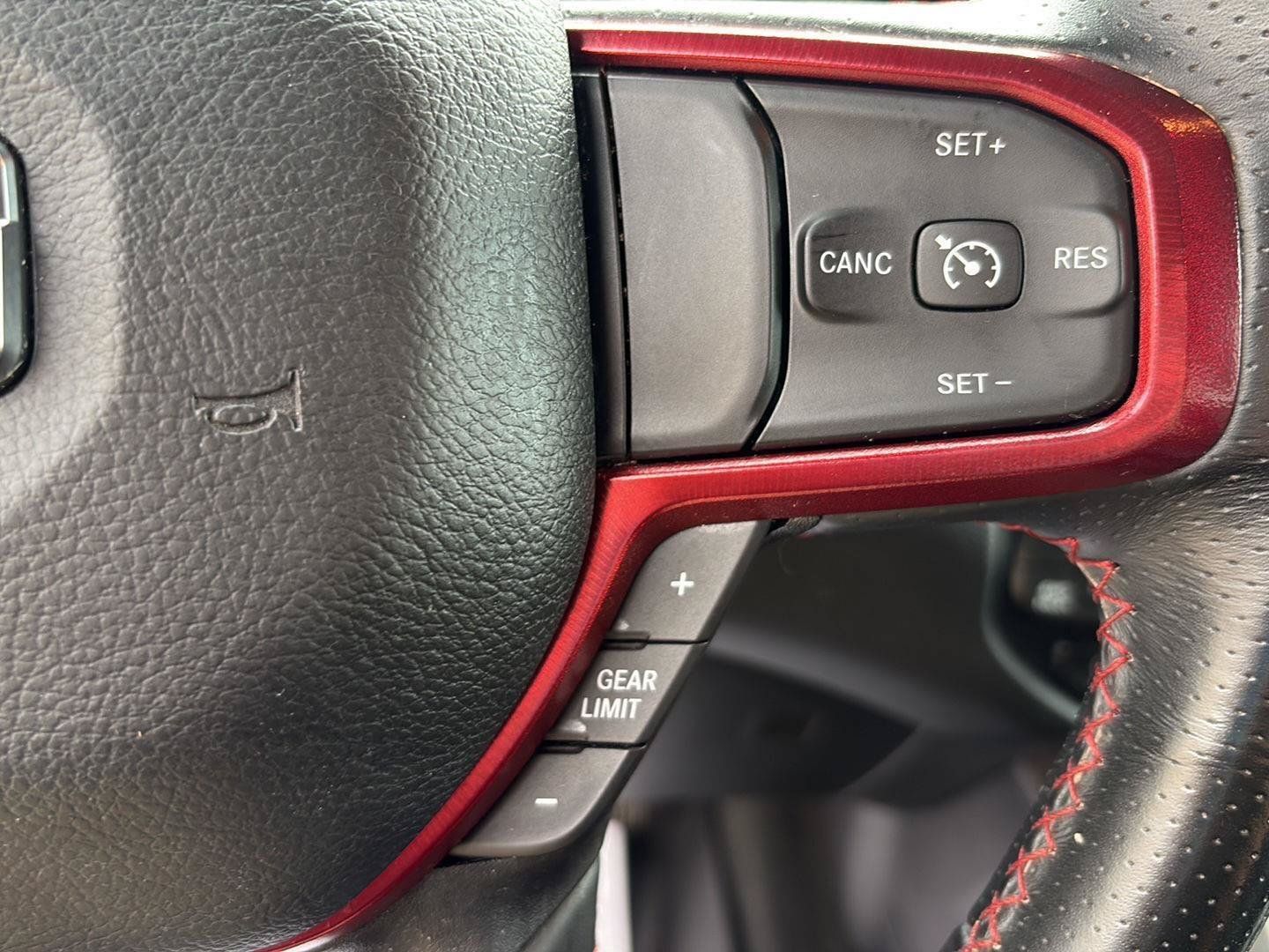 Used 2022 RAM 1500 Rebel AWD/4WD image 10
