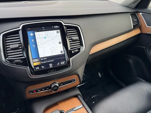 Used 2022 Volvo XC90 T8 Inscription Expression w/ Advanced Package image 37