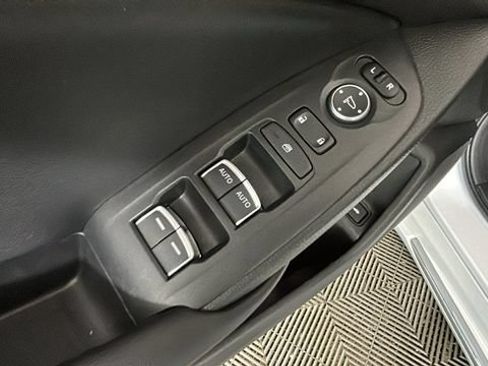 Used 2022 Honda Accord EX-L image 10