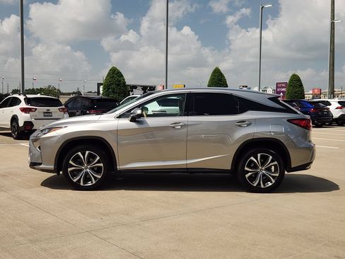 Used 2019 Lexus RX 350 FWD w/ Premium Package image 4