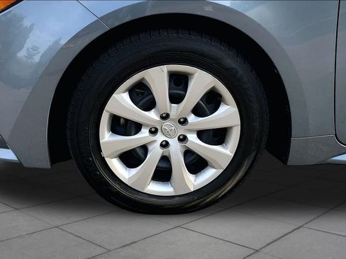 Used 2025 Toyota Corolla LE w/ Convenience Package AWD/4WD image 11