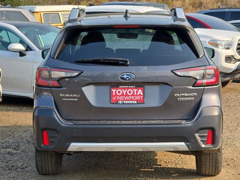 Used 2022 Subaru Outback Touring AWD/4WD image 5