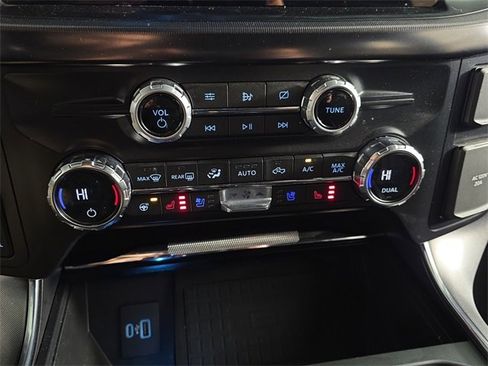 Used 2021 Ford F150 Platinum w/ Equipment Group 701A High image 19