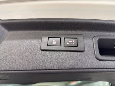 Certified 2023 Subaru Forester Touring w/ Popular Package #3 image 40