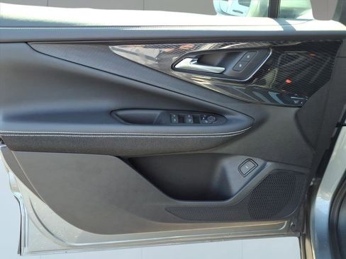 New 2025 Chevrolet Blazer EV LT image 14