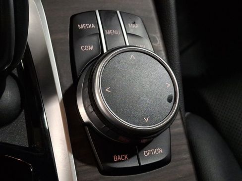 Used 2022 BMW 540i xDrive w/ Convenience Package image 19