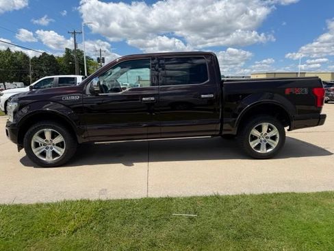 Used 2018 Ford F150 Platinum w/ Equipment Group 701A Luxury AWD/4WD image 4