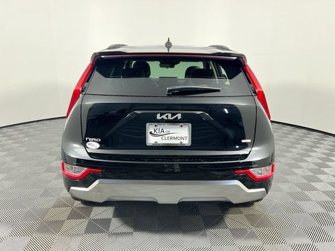 Certified 2025 Kia Niro EX Touring FWD image 4