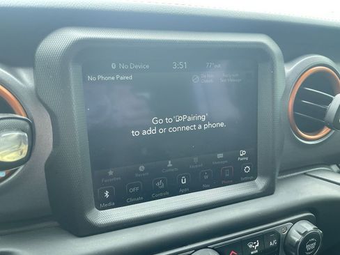 Used 2021 Jeep Gladiator Mojave AWD/4WD image 16