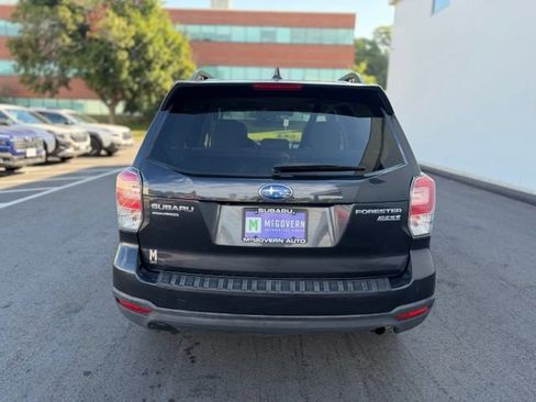 Used 2017 Subaru Forester 2.5i Premium AWD/4WD image 6