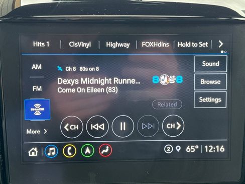 Used 2023 Chevrolet Traverse RS image 20