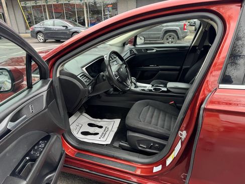 Used 2014 Ford Fusion SE w/ Equipment Group 201A FWD image 8