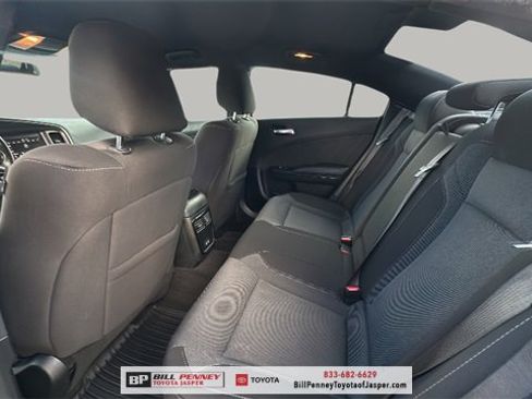 Used 2020 Dodge Charger SXT w/ Blacktop Package image 12