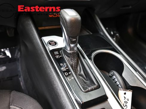 Used 2024 Nissan Altima 2.5 SV AWD/4WD image 13