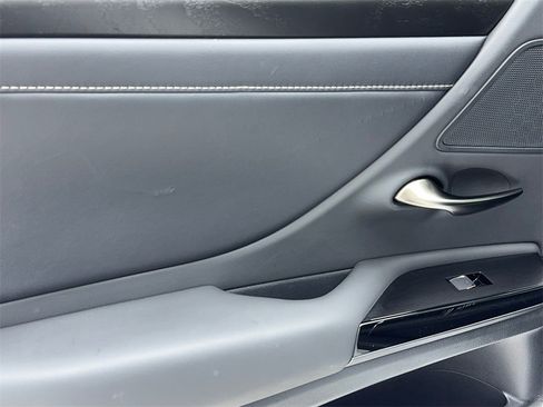 Used 2022 Lexus ES 350 w/ Premium Package image 42