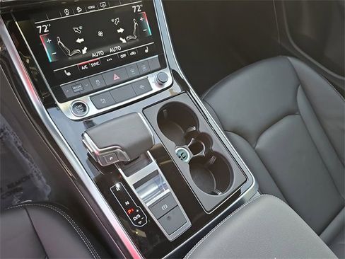 Used 2025 Audi Q7 2.0T Premium image 29