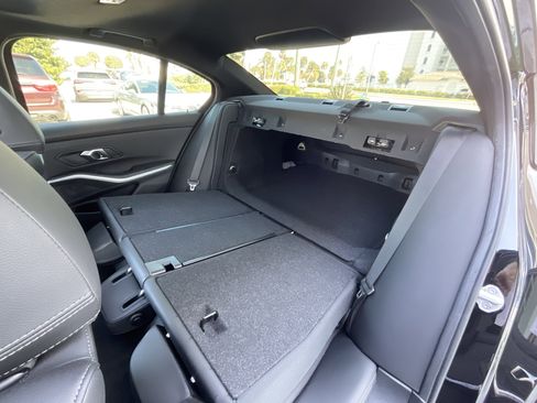 Certified 2024 BMW 330i Sedan w/ Premium Package image 29