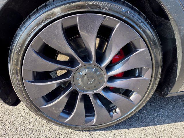 Used 2021 Tesla Model Y Performance AWD/4WD image 9