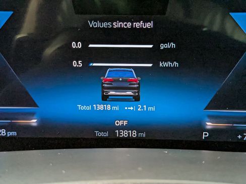 Used 2025 BMW X5 xDrive50e w/ Climate Comfort Package image 30