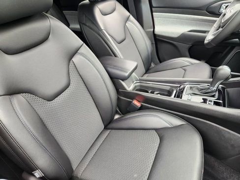New 2026 Jeep Compass Latitude AWD/4WD image 10