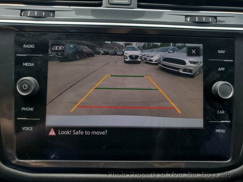 Used 2021 Volkswagen Tiguan S FWD image 18