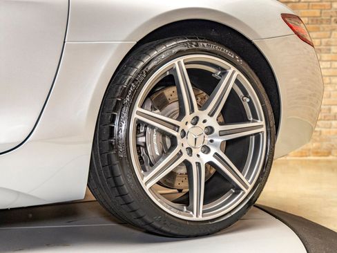 Used 2012 Mercedes-Benz SLS AMG Roadster image 22