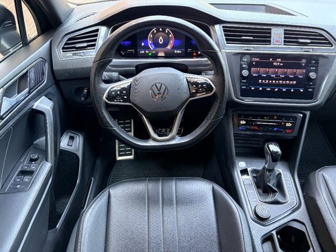 Used 2022 Volkswagen Tiguan SE R-Line AWD/4WD image 13
