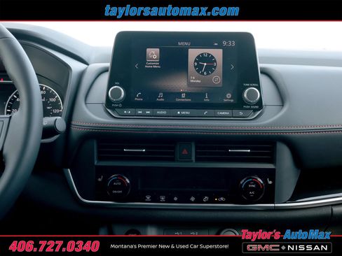 Used 2026 Nissan Rogue SV AWD/4WD image 10