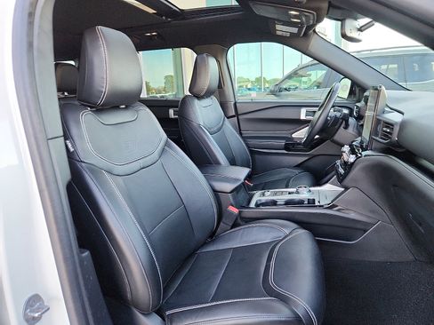 Used 2023 Ford Explorer ST w/ Equipment Group 401A image 15