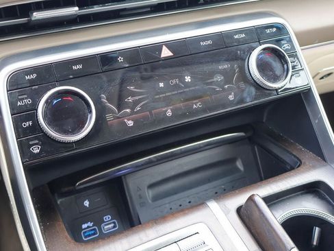 Used 2024 Genesis GV80 2.5T AWD/4WD image 14