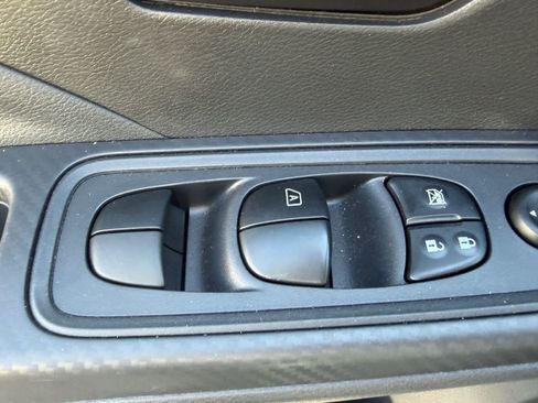 Used 2025 Nissan Versa S w/ S Plus Package FWD image 2