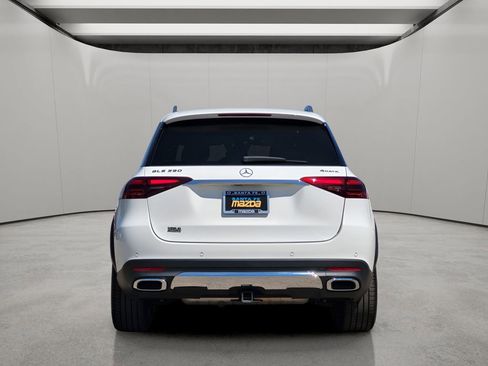 Used 2024 Mercedes-Benz GLE 350 4MATIC image 4